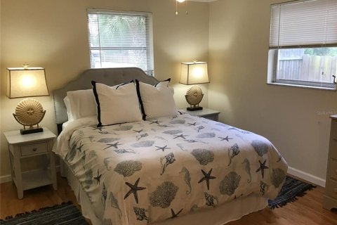 Villa ou maison à louer à Englewood, Floride: 2 chambres, 82.96 m2 № 2110746 - photo 9