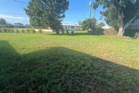 House in Port Charlotte, Florida 2 bedrooms, 74.69 sq.m. № 1802175 - photo 10