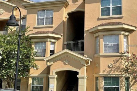 Condominio en alquiler en Davenport, Florida, 2 dormitorios, 117.15 m2 № 1877066 - foto 2