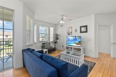 Condominio en alquiler en Davenport, Florida, 2 dormitorios, 117.15 m2 № 1877066 - foto 17