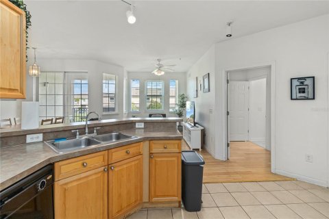 Condominio en alquiler en Davenport, Florida, 2 dormitorios, 117.15 m2 № 1877066 - foto 13