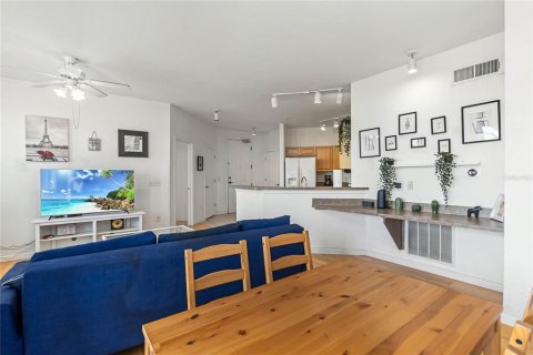 Condominio en alquiler en Davenport, Florida, 2 dormitorios, 117.15 m2 № 1877066 - foto 22