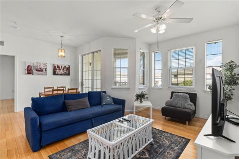 Condominio en alquiler en Davenport, Florida, 2 dormitorios, 117.15 m2 № 1877066 - foto 15