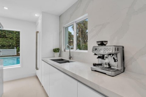 Villa ou maison à vendre à Pompano Beach, Floride: 4 chambres, 244.52 m2 № 2089544 - photo 25