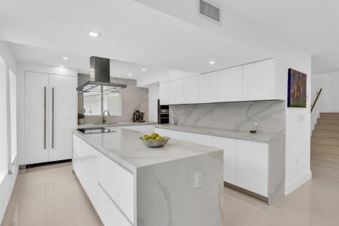 Villa ou maison à vendre à Pompano Beach, Floride: 4 chambres, 244.52 m2 № 2089544 - photo 19