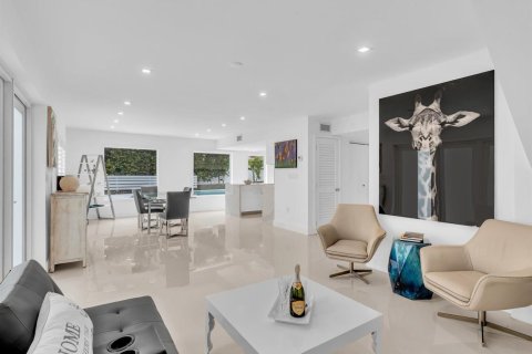 Villa ou maison à vendre à Pompano Beach, Floride: 4 chambres, 244.52 m2 № 2089544 - photo 30
