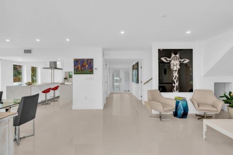 Villa ou maison à vendre à Pompano Beach, Floride: 4 chambres, 244.52 m2 № 2089544 - photo 9