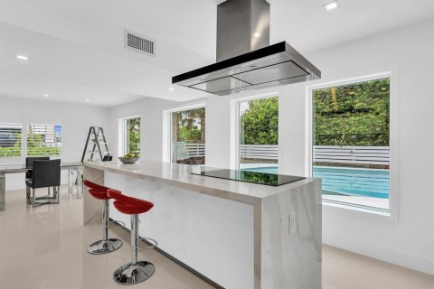 Villa ou maison à vendre à Pompano Beach, Floride: 4 chambres, 244.52 m2 № 2089544 - photo 22