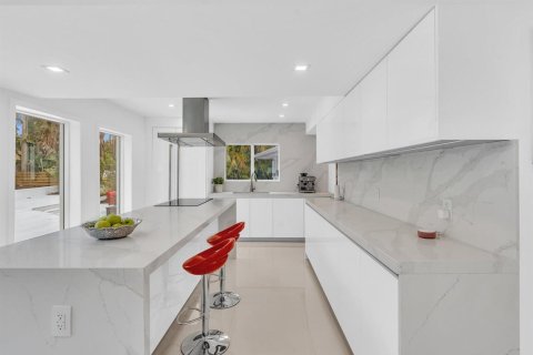 Villa ou maison à vendre à Pompano Beach, Floride: 4 chambres, 244.52 m2 № 2089544 - photo 16