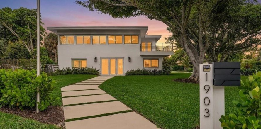Villa ou maison à Pompano Beach, Floride 4 chambres, 244.52 m2 № 2089544