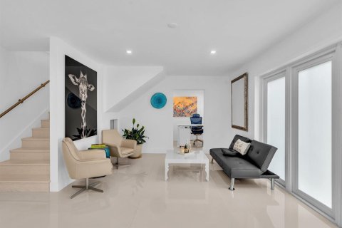 Villa ou maison à vendre à Pompano Beach, Floride: 4 chambres, 244.52 m2 № 2089544 - photo 28