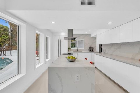 Villa ou maison à vendre à Pompano Beach, Floride: 4 chambres, 244.52 m2 № 2089544 - photo 17