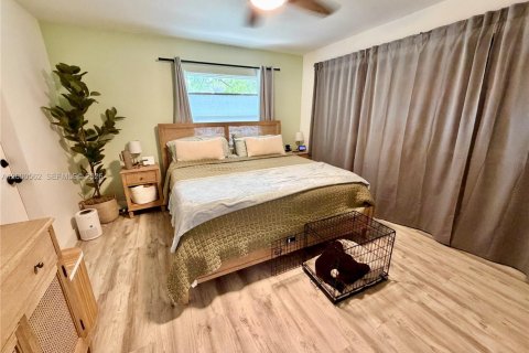 Condo in Miami, Florida, 2 bedrooms  № 2065324 - photo 5