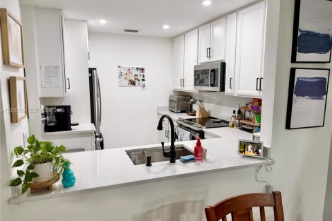 Condo à Miami, Floride, 2 chambres  № 2065324