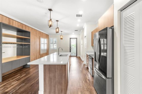 Apartment in Doral, Florida 3 bedrooms, 114.83 sq.m. № 2392102 - photo 4