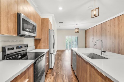 Apartment in Doral, Florida 3 bedrooms, 114.83 sq.m. № 2392102 - photo 8