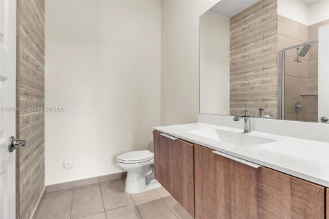 Apartment in Doral, Florida 3 bedrooms, 114.83 sq.m. № 2392102 - photo 11