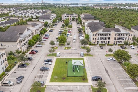 Apartment in Doral, Florida 3 bedrooms, 114.83 sq.m. № 2392102 - photo 26