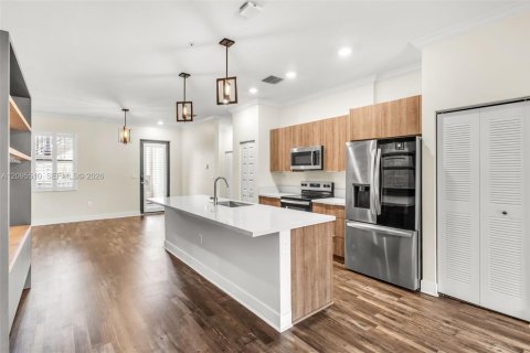 Apartment in Doral, Florida 3 bedrooms, 114.83 sq.m. № 2392102 - photo 2