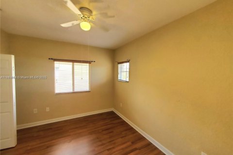 House in Cutler Bay, Florida 4 bedrooms, 225.66 sq.m. № 1974009 - photo 27