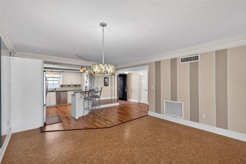 Condo in Belleair Bluffs, Florida, 3 bedrooms  № 2238431 - photo 4