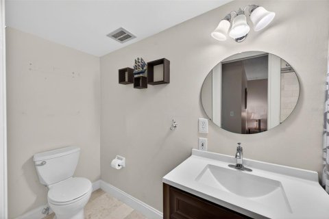 Condo in Belleair Bluffs, Florida, 3 bedrooms  № 2238431 - photo 21