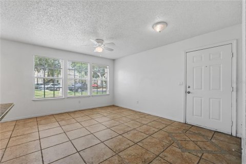 Condo in Orlando, Florida, 2 bedrooms  № 1831241 - photo 6