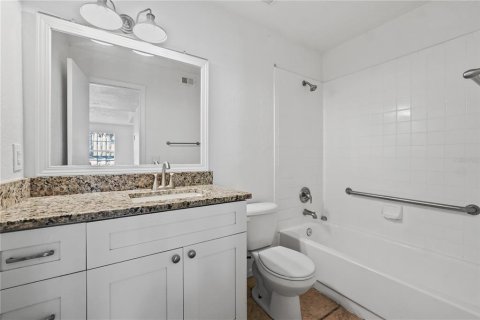 Condo in Orlando, Florida, 2 bedrooms  № 1831241 - photo 22