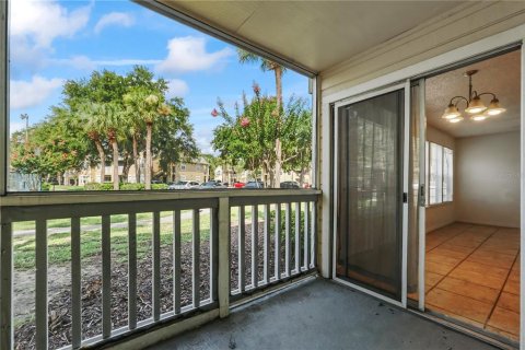 Condo in Orlando, Florida, 2 bedrooms  № 1831241 - photo 23