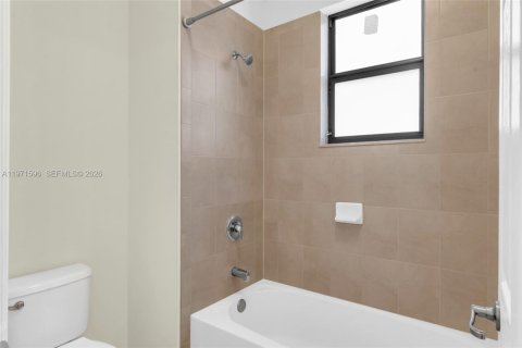 Casa en venta en Homestead, Florida, 4 dormitorios, 239.04 m2 № 2032320 - foto 22