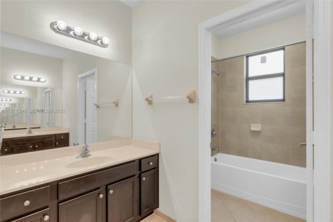 Casa en venta en Homestead, Florida, 4 dormitorios, 239.04 m2 № 2032320 - foto 21