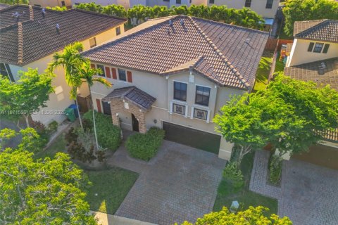 Casa en venta en Homestead, Florida, 4 dormitorios, 239.04 m2 № 2032320 - foto 2