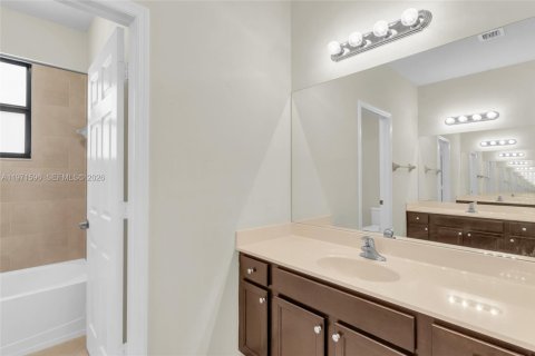 Casa en venta en Homestead, Florida, 4 dormitorios, 239.04 m2 № 2032320 - foto 20