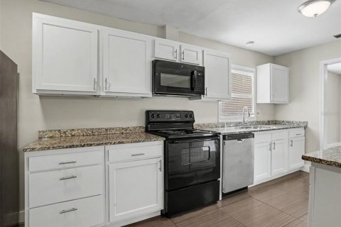Villa ou maison à vendre à Lakeland, Floride: 3 chambres, 146.69 m2 № 2339649 - photo 8