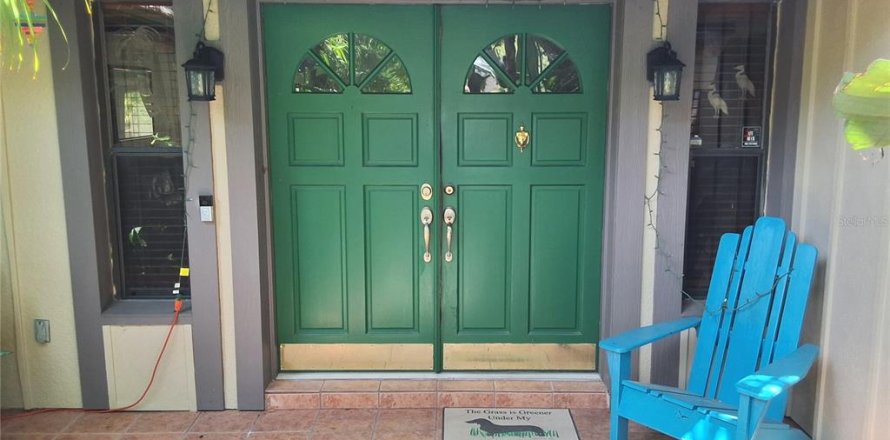 House in Tavares, Florida 3 bedrooms, 232.26 sq.m. № 1808947
