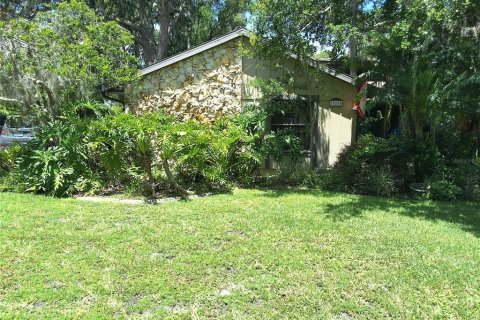 House in Tavares, Florida 3 bedrooms, 232.26 sq.m. № 1808947 - photo 3