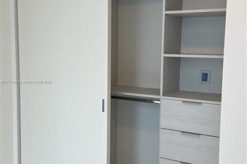 Copropriété à louer à Miami, Floride: 2 chambres, 146.6 m2 № 1730734 - photo 21