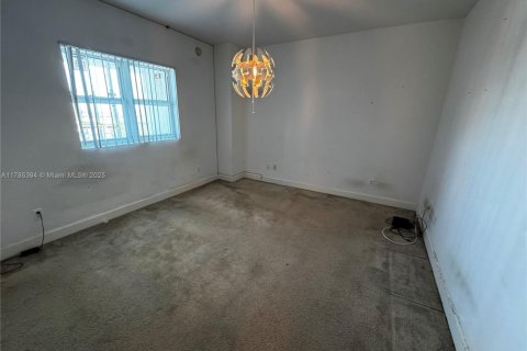Copropriété à louer à North Miami, Floride: 2 chambres, 161.93 m2 № 1865700 - photo 8