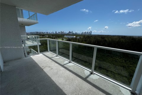 Copropriété à louer à North Miami, Floride: 2 chambres, 161.93 m2 № 1865700 - photo 1