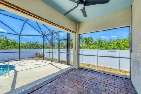 House in Rotonda, Florida 3 bedrooms, 153.29 sq.m. № 1658575 - photo 23