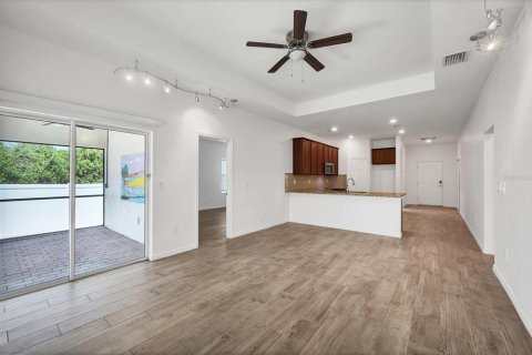 House in Rotonda, Florida 3 bedrooms, 153.29 sq.m. № 1658575 - photo 12