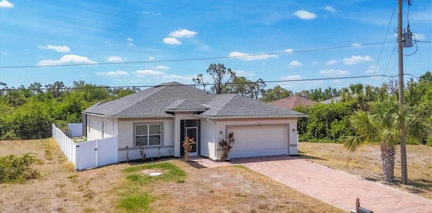 House in Rotonda, Florida 3 bedrooms, 153.29 sq.m. № 1658575
