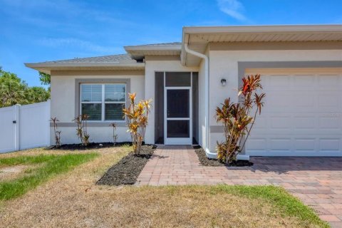 House in Rotonda, Florida 3 bedrooms, 153.29 sq.m. № 1658575 - photo 5