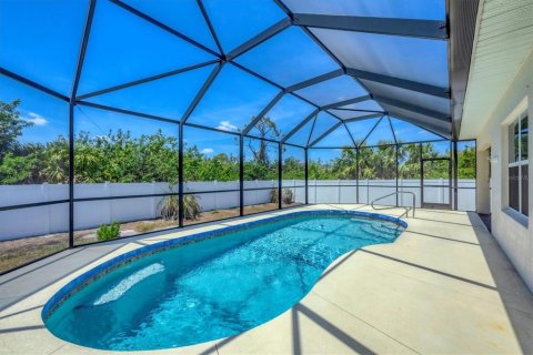 House in Rotonda, Florida 3 bedrooms, 153.29 sq.m. № 1658575 - photo 28