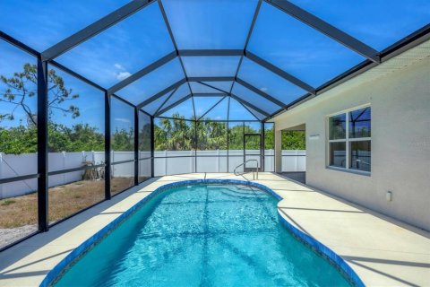 House in Rotonda, Florida 3 bedrooms, 153.29 sq.m. № 1658575 - photo 27
