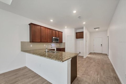 House in Rotonda, Florida 3 bedrooms, 153.29 sq.m. № 1658575 - photo 8