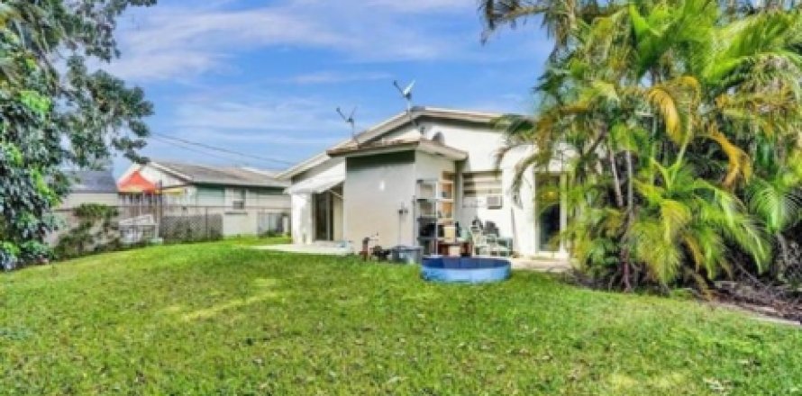 Villa ou maison à Fort Lauderdale, Floride 3 chambres, 102.19 m2 № 1159657