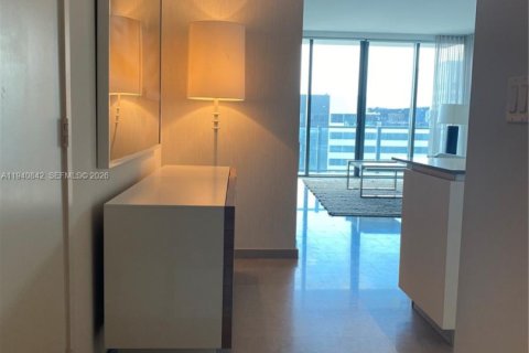 Condominio en alquiler en Miami, Florida, 2 dormitorios, 128.48 m2 № 1998022 - foto 13