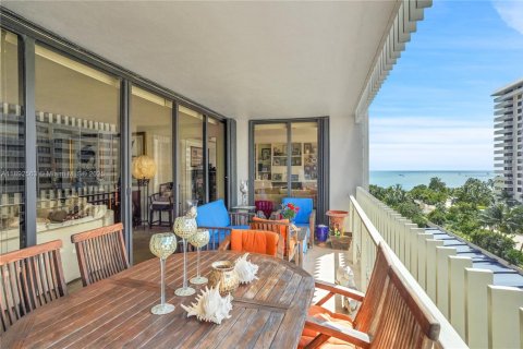 Condominio en venta en Miami, Florida, 2 dormitorios, 152.55 m2 № 1945138 - foto 1