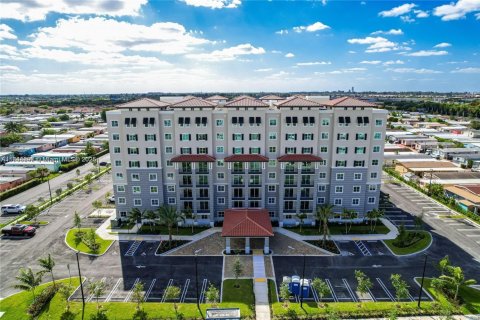 Apartamento en Sweetwater, Florida 1 dormitorio, 58.99 m2 № 1978440